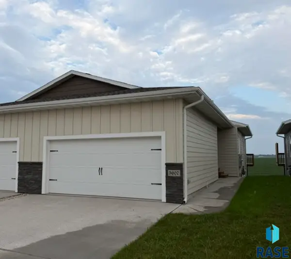 3607 S Heather Ave, Sioux Falls, SD 57106