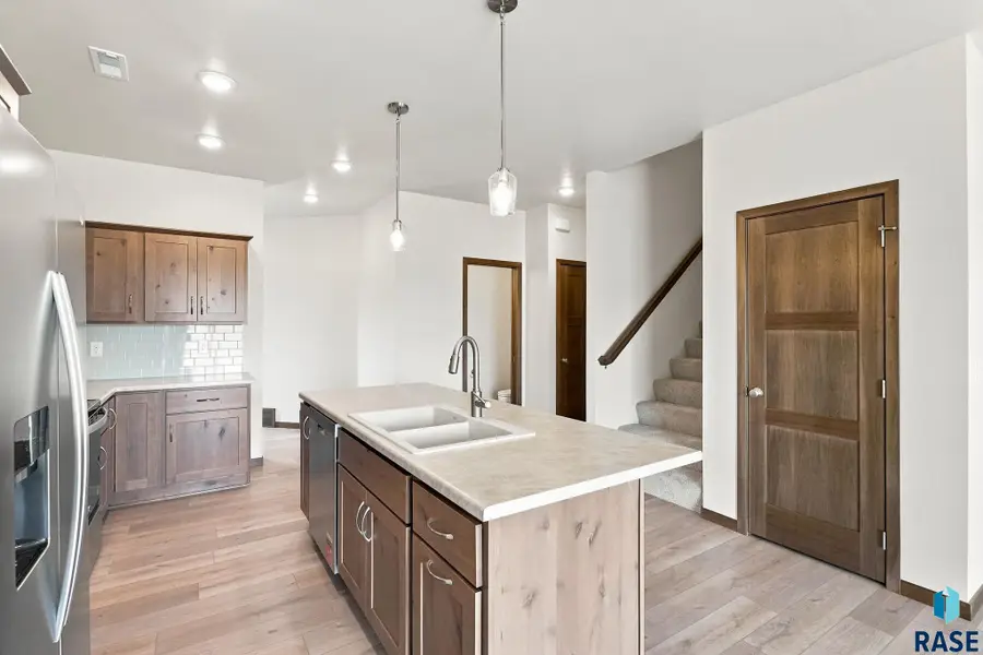 6158 S Bison Pl, Sioux Falls, SD 57108 - #2