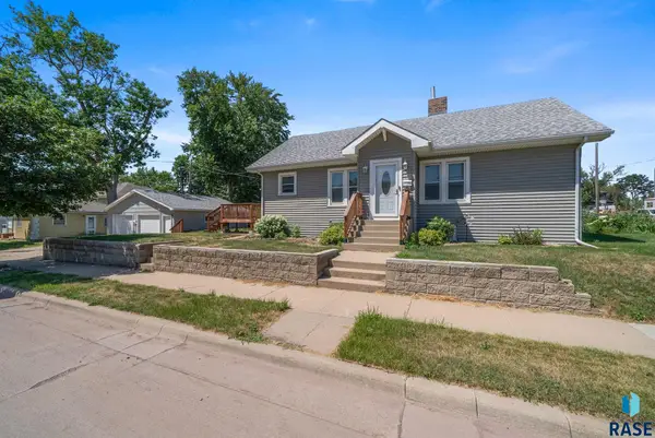 600 W 22nd St, Sioux Falls, SD 57105