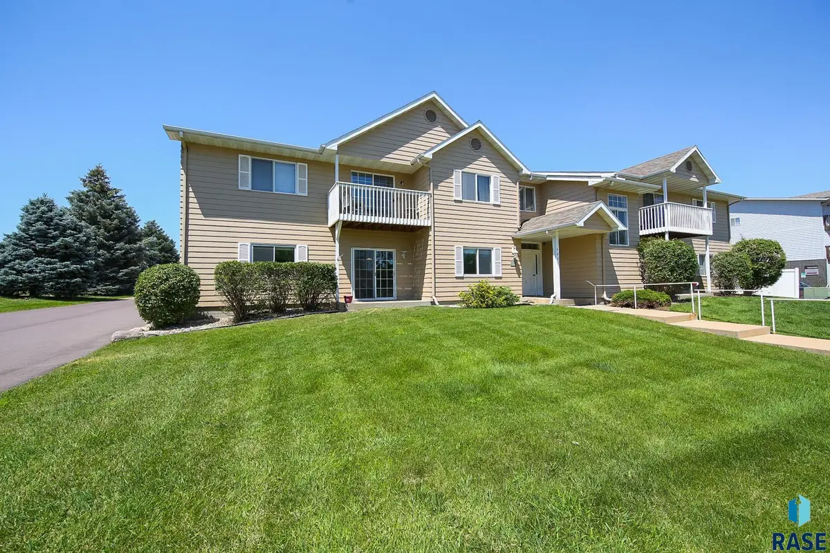 4801 S Oxbow Ave #101, Sioux Falls, SD 57106 - #1