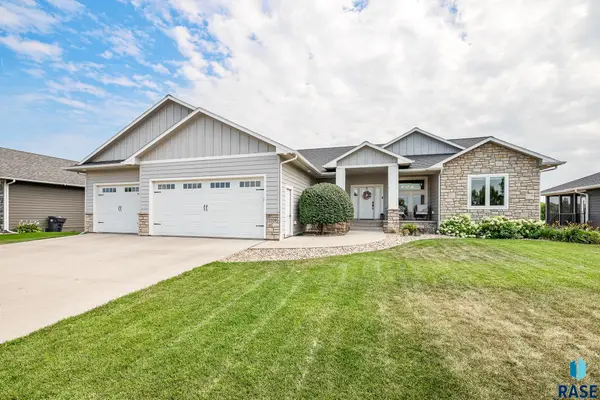 7009 E Sierra Trl, Sioux Falls, SD 57110