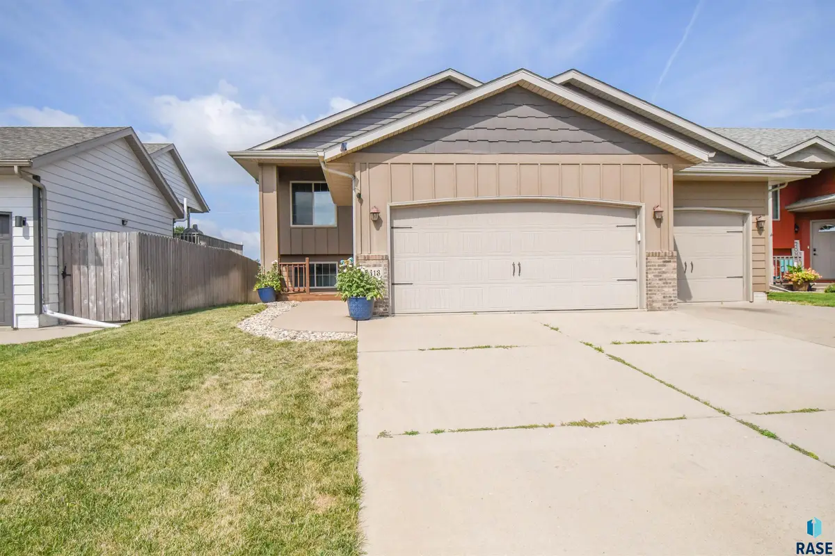 4413 S Tribbey Trl, Sioux Falls, SD 57106 - #1