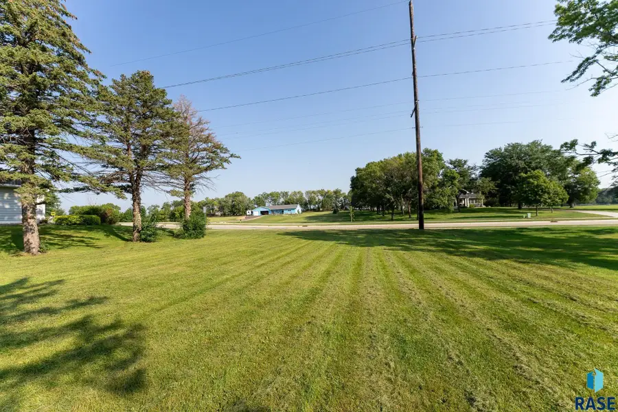 E Boynton Ave, Lennox, SD 57039 - #3