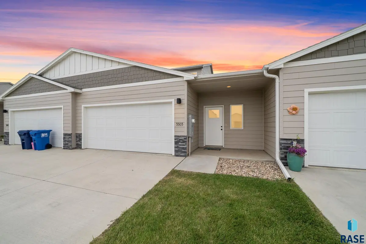 3503 S Broek Dr, Sioux Falls, SD 57106 - #1