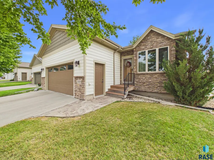 7408 S Audie Ave, Sioux Falls, SD 57108 - #2