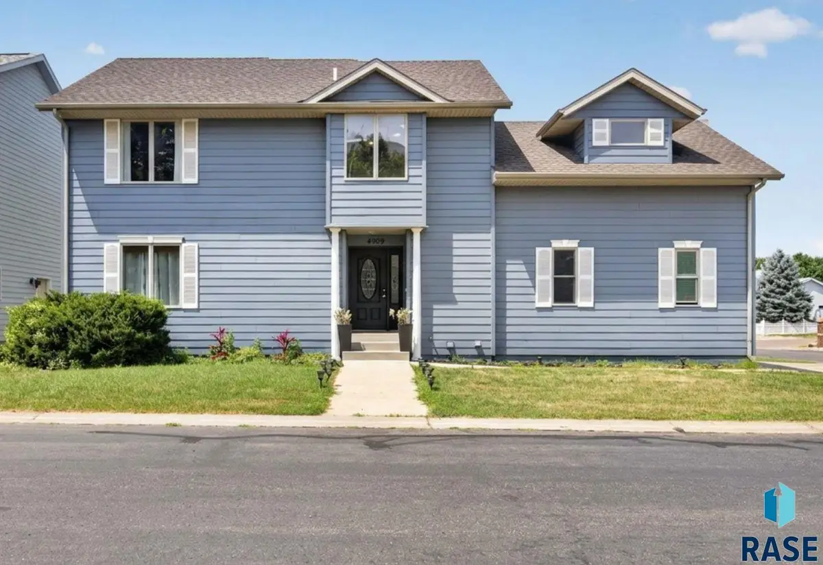 4909 S Kalen Pl, Sioux Falls, SD 57108 - #1