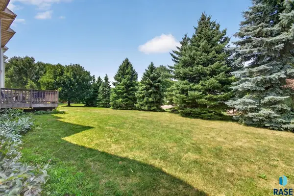 4909 S Kalen Pl, Sioux Falls, SD 57108