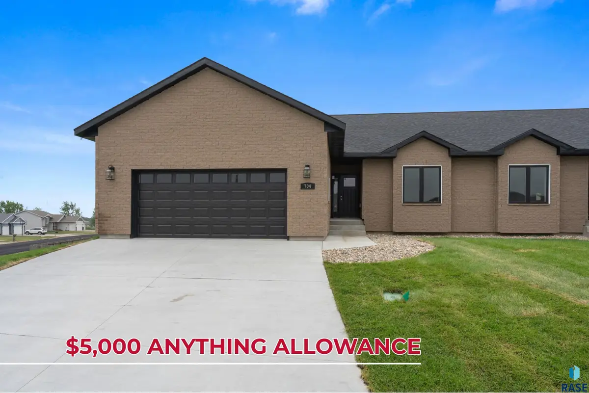 704 W Opal Ln, Hartford, SD 57033 - #1