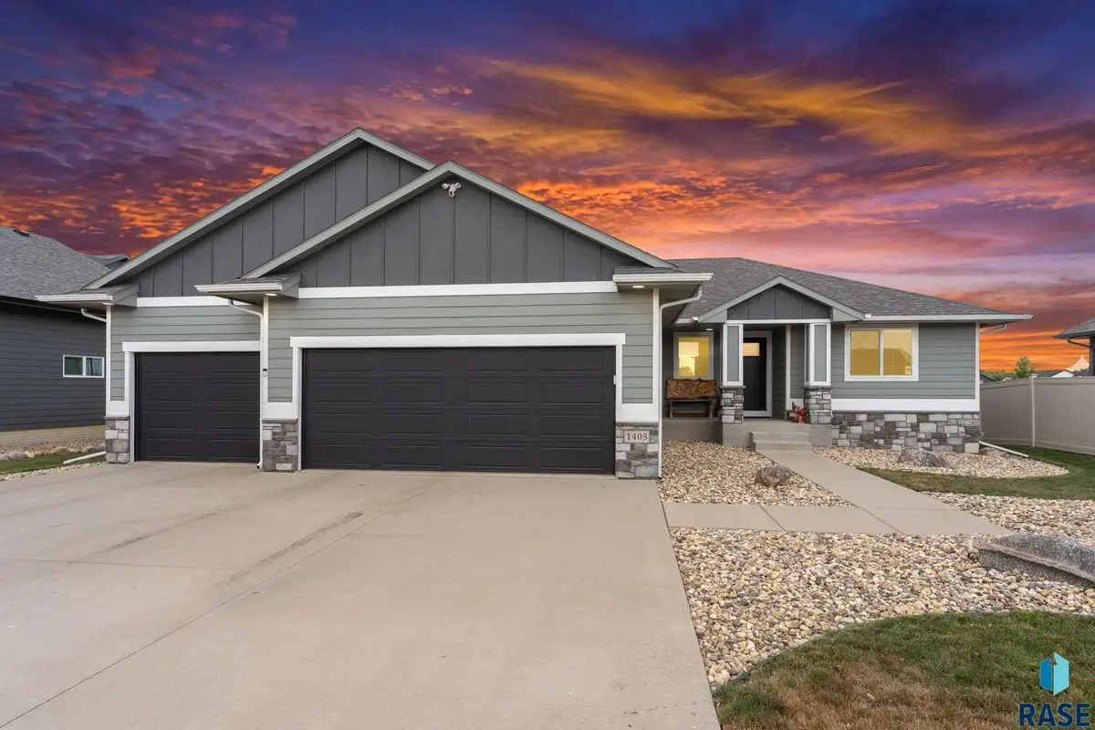 1405 N Rose Ave, Tea, SD 57064 - #1
