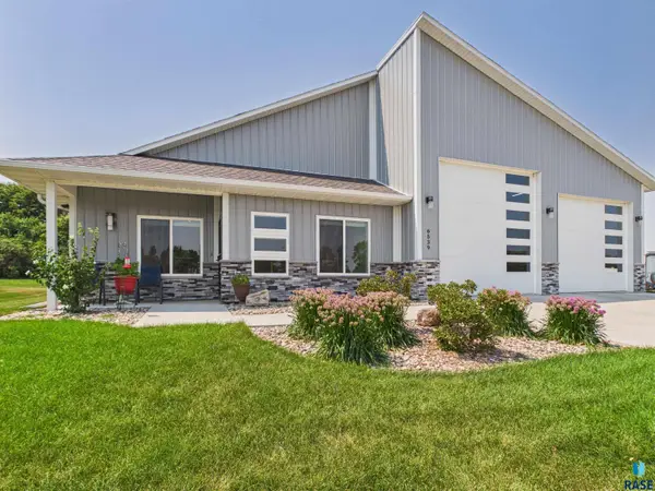6539 Nordstrom Trl, Wentworth, SD 57075
