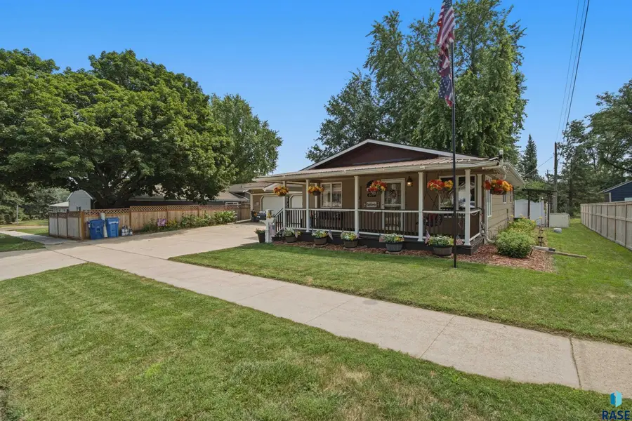 E Elder St, Canton, SD 57013 - #3
