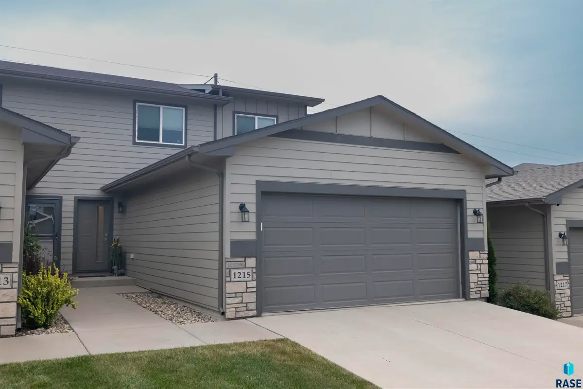 N Brennan Ct, Sioux Falls, SD 57110 - #1