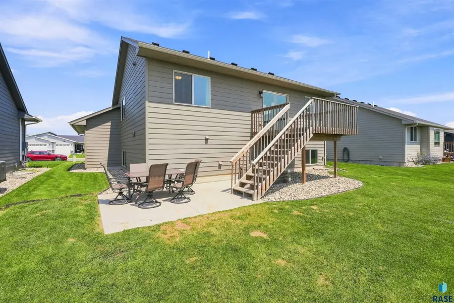 9309 W Colton St, Sioux Falls, SD 57106 - #2