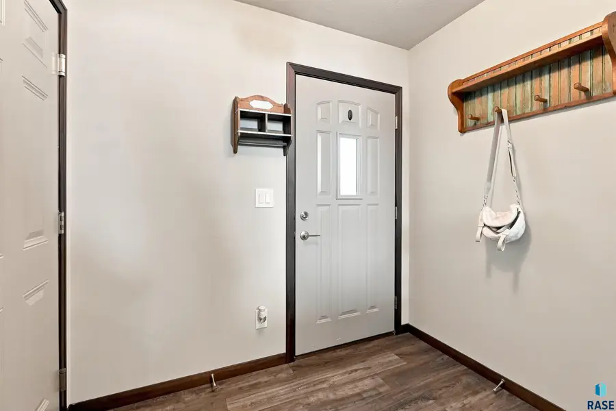 9309 W Colton St, Sioux Falls, SD 57106 - #3