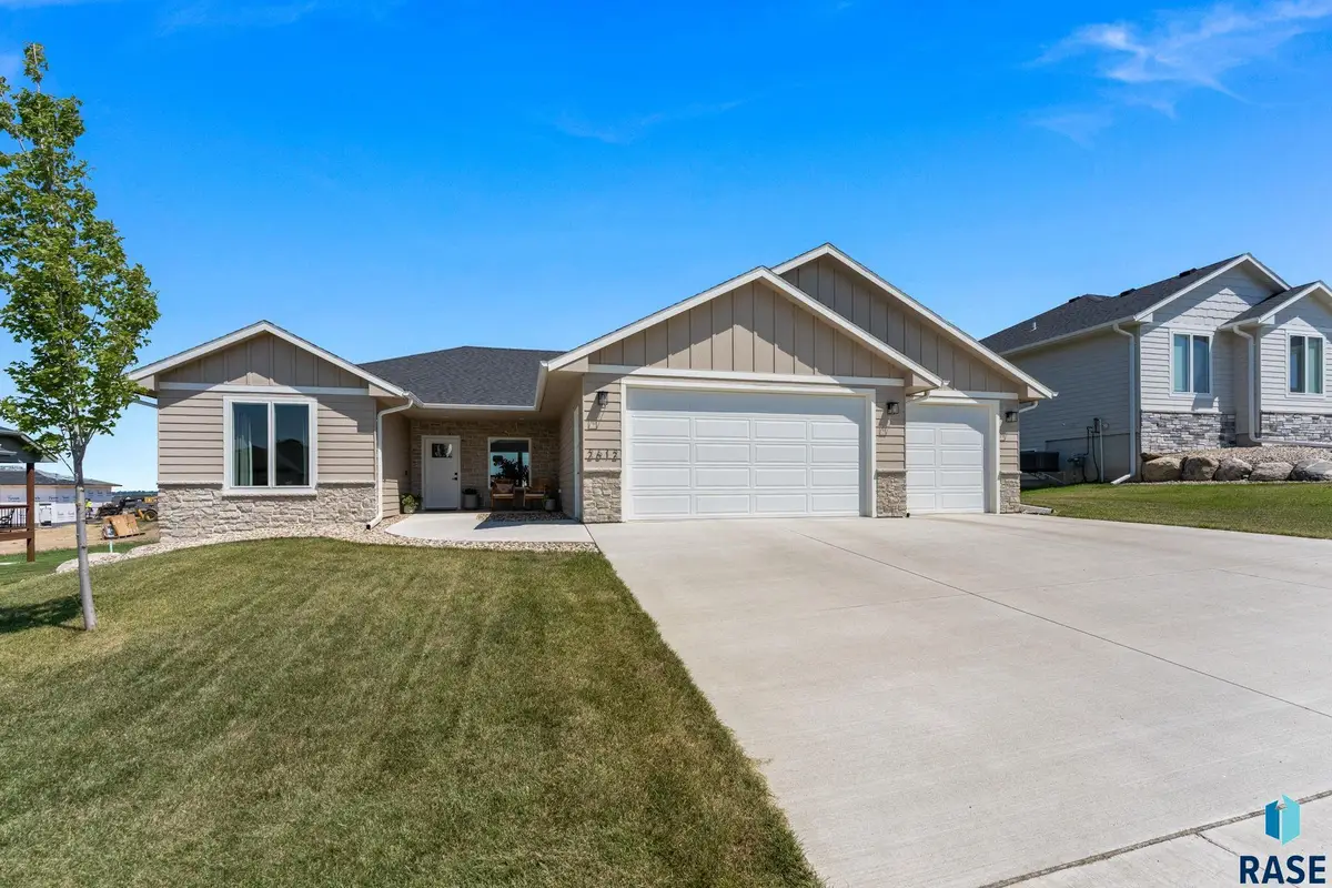 2612 S Galena Ave, Sioux Falls, SD 57110 - #1