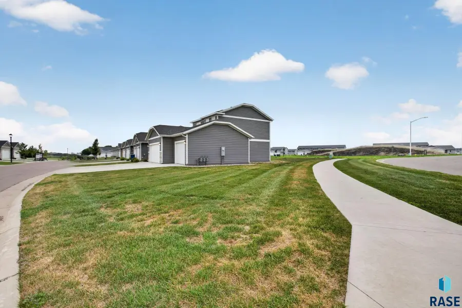 9309 W Ark Pl, Sioux Falls, SD 57106 - #3