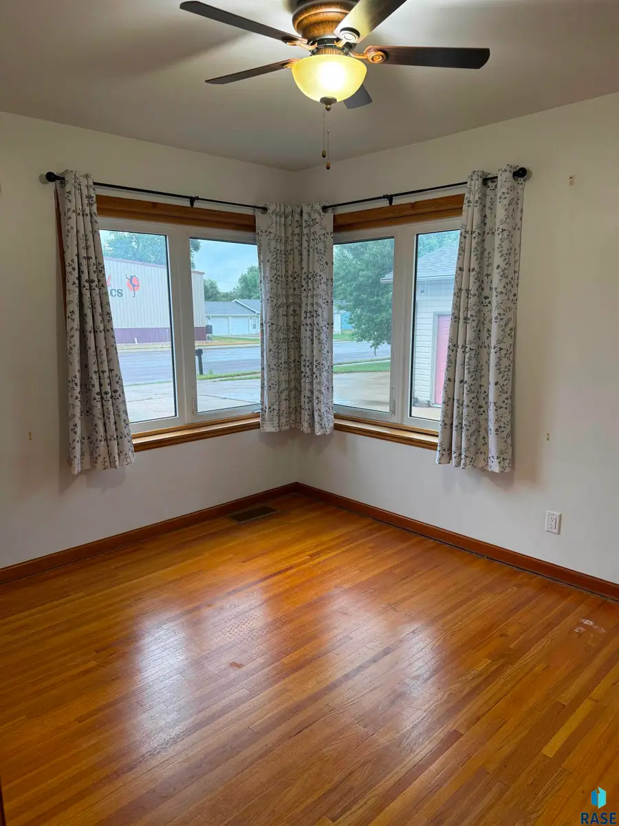 601 3rd Ave S, Clear Lake, SD 57226 - #3