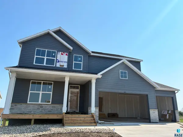 2113 E Alexa St, Brandon, SD 57005