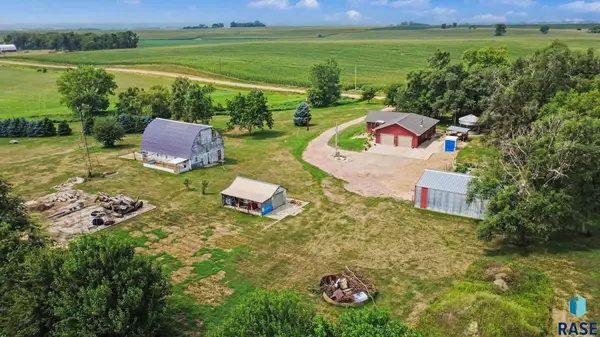 28028 448th Ave, Parker, SD 57053