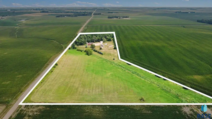28028 448th Ave, Parker, SD 57053 - #3