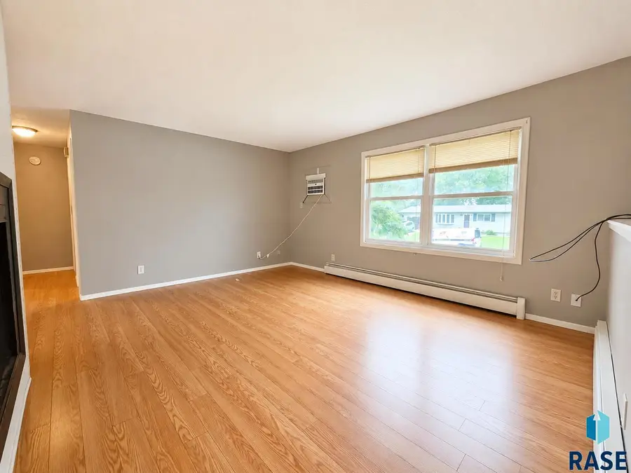 2905 E Klondike Trl, Sioux Falls, SD 57103 - #3