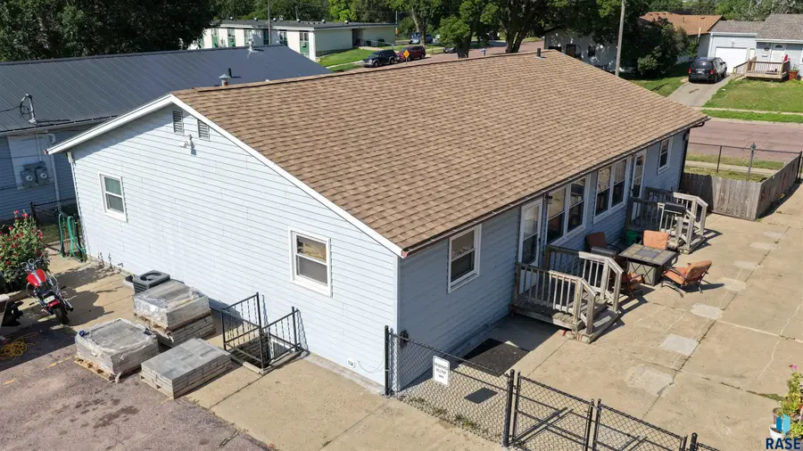 908 S Blaine Ave, Sioux Falls, SD 57103 - #3