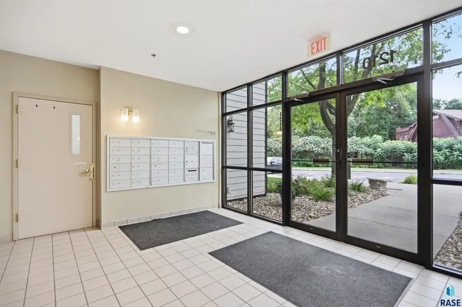 1210 W 57th St #305, Sioux Falls, SD 57108 - #3