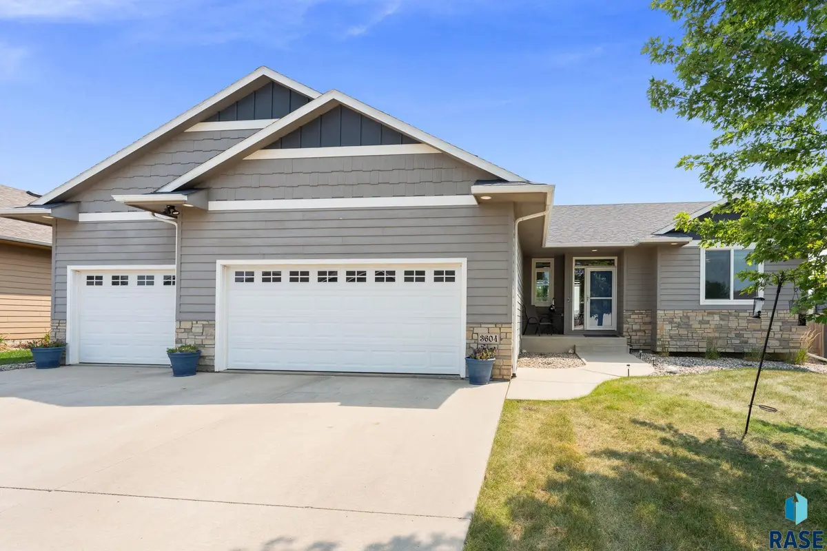 3604 S Home Plate Ave, Sioux Falls, SD 57110 - #1