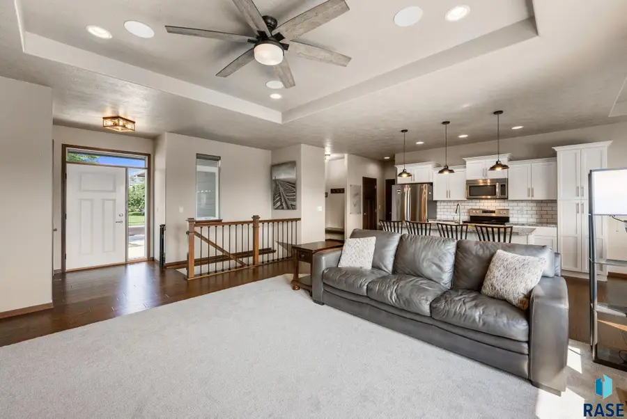 3604 S Home Plate Ave, Sioux Falls, SD 57110 - #2