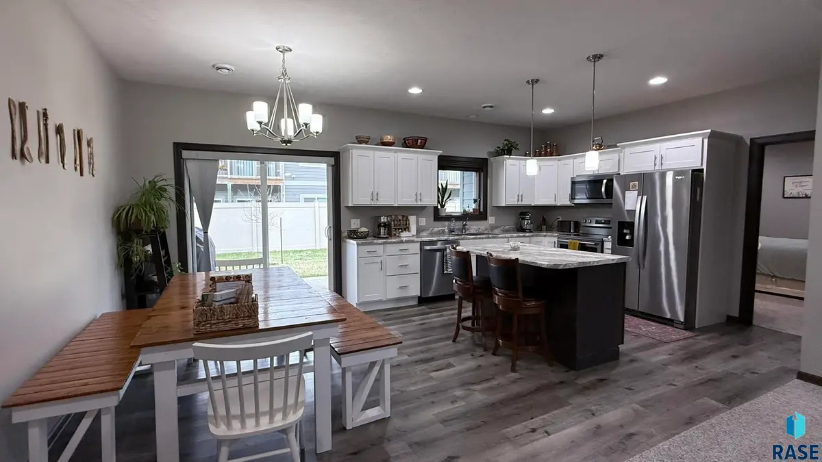 3914 E Brewster St, Sioux Falls, SD 57108 - #1