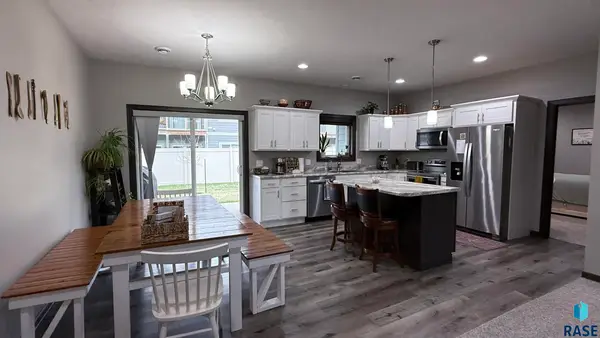 3914 E Brewster St, Sioux Falls, SD 57108