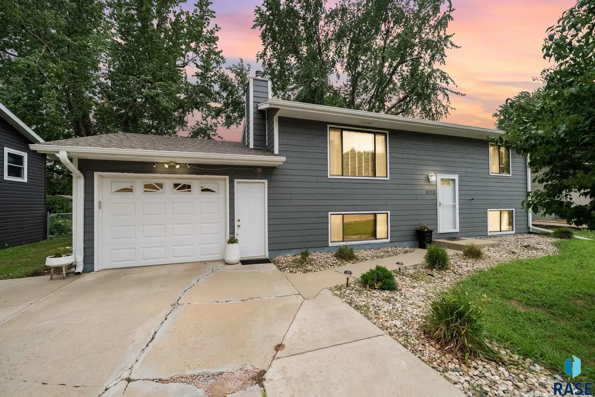 5713 W 49th St, Sioux Falls, SD 57106 - #1