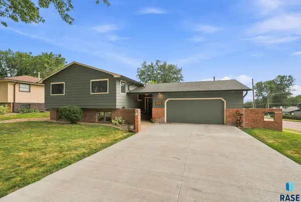 4101 S Thunderbird Trl, Sioux Falls, SD 57103