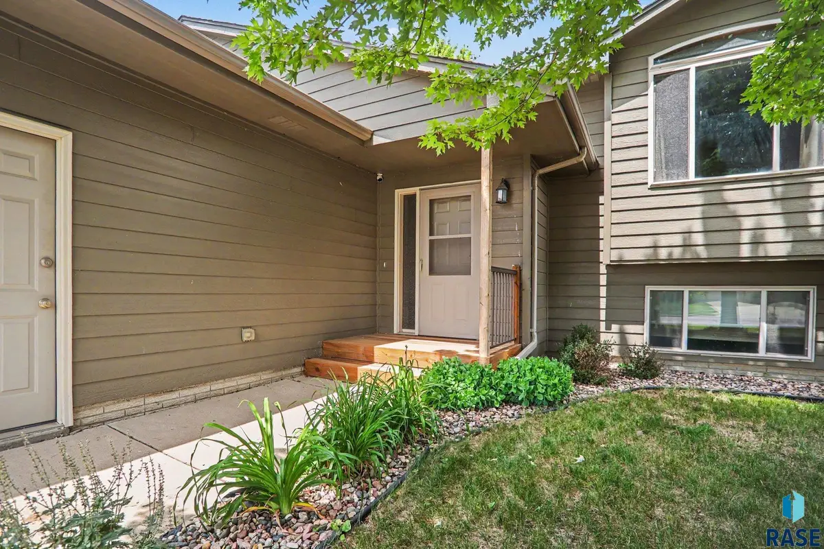 7404 W 66th St, Sioux Falls, SD 57106 - #1