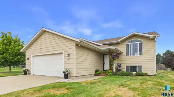 400 Philly Cir, Harrisburg, SD 57032