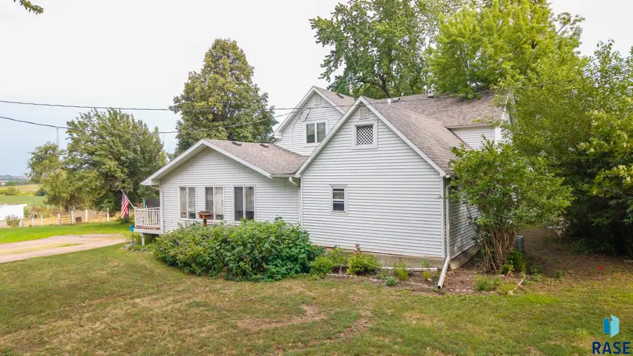 48053 259th St, Brandon, SD 57005 - #2