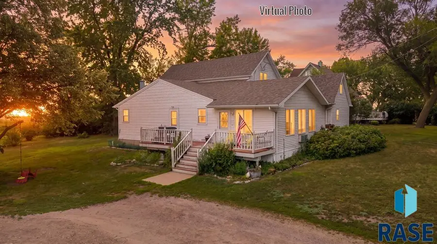 48055 259th St, Brandon, SD 57005 - #2
