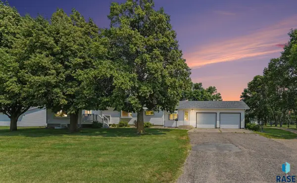 520 S Pleasant Ave, Ramona, SD 57054