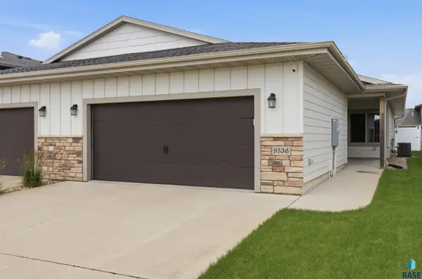 9536 W Broek Dr, Sioux Falls, SD 57106