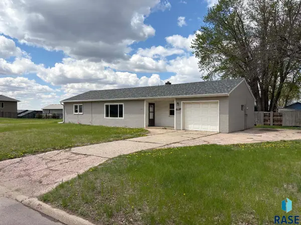 501 S 5th Ave, Brandon, SD 57005