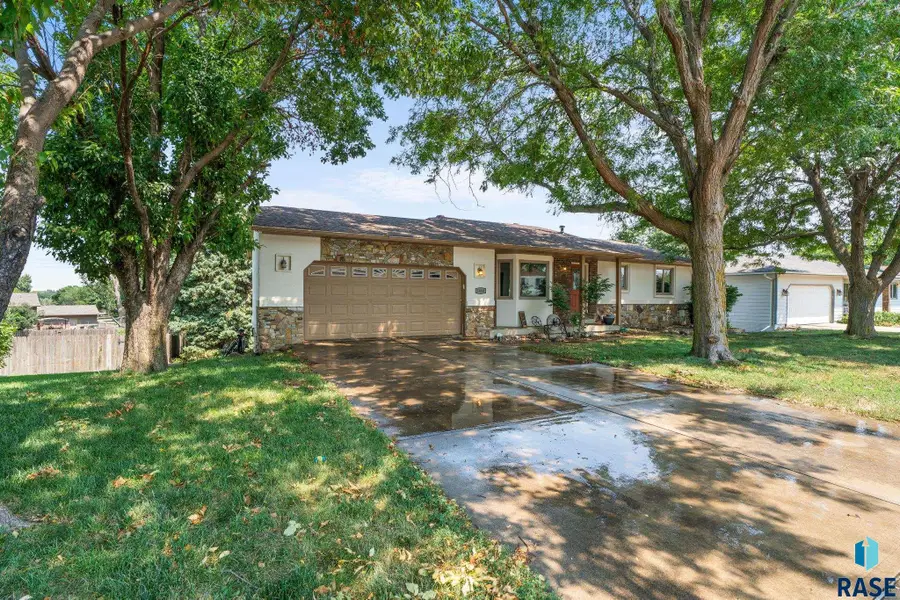 5800 Coughran Ct, Sioux Falls, SD 57106 - #3