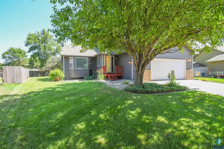3234 S Serenity Trl, Sioux Falls, SD 57103 - #3