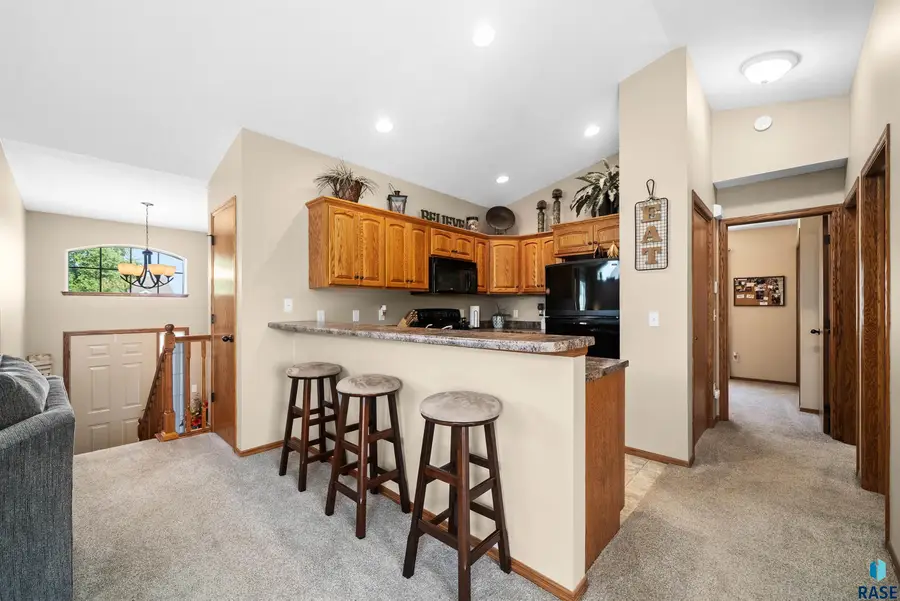 7405 W 51st St, Sioux Falls, SD 57106 - #3