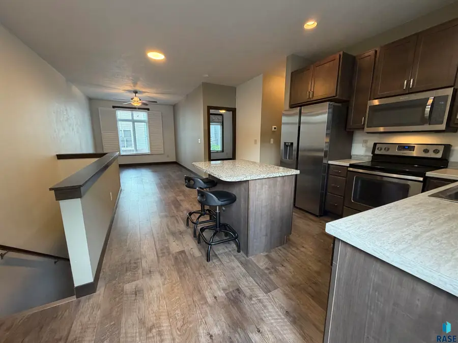 226 E Residence Pl, Sioux Falls, SD 57104 - #3