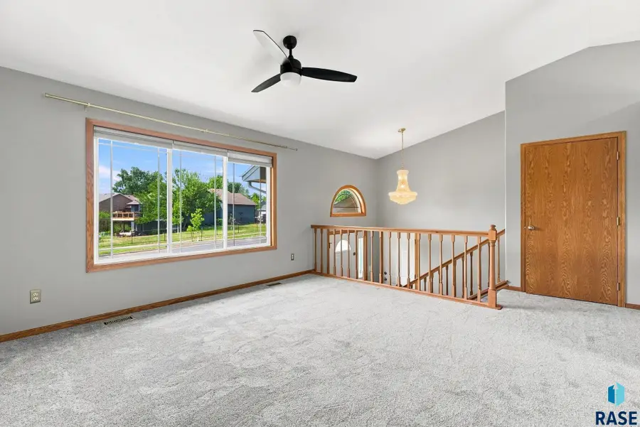 4404 E Steeple Cir, Sioux Falls, SD 57103 - #3