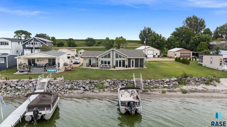 188 N Lake Dr, Castlewood, SD 57223 - #2