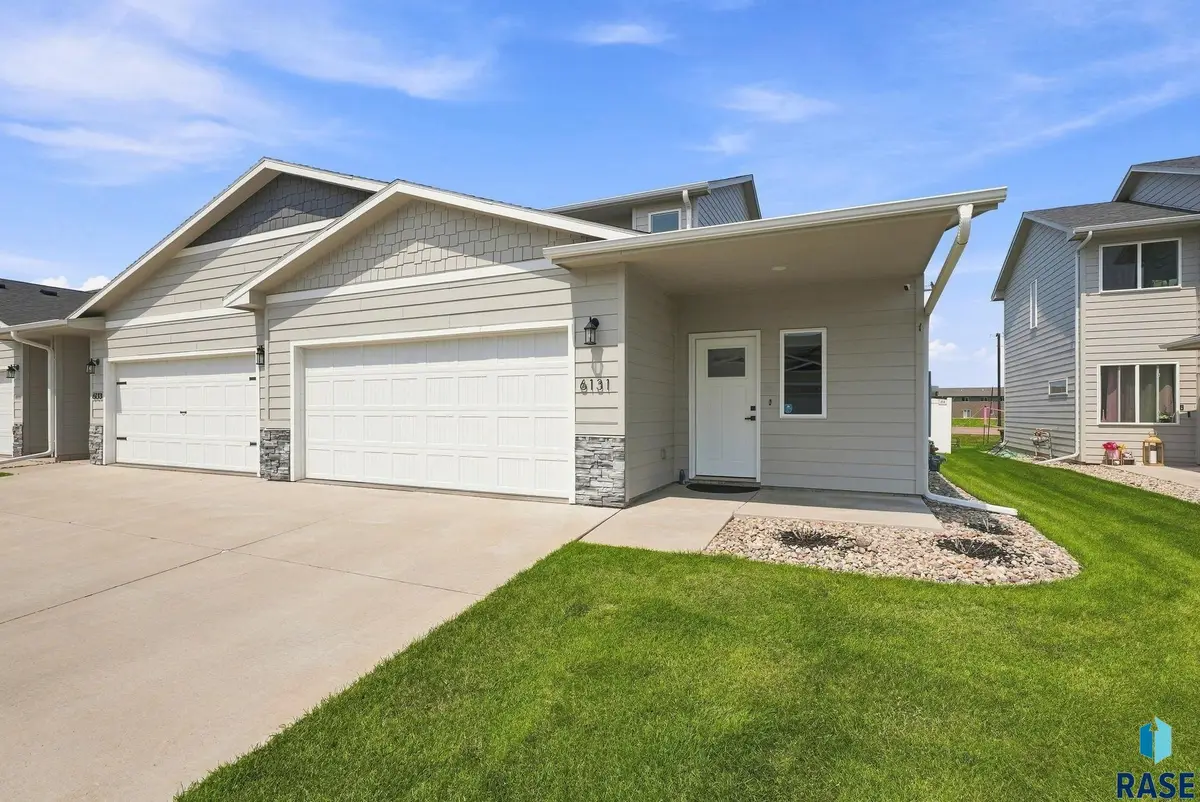 6131 S Alki Pl, Sioux Falls, SD 57108 - #1