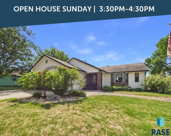 601 Par Tee Dr, Hartford, SD 57033