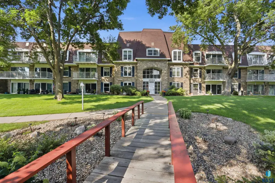 2904 W 33rd St #228, Sioux Falls, SD 57105 - #2