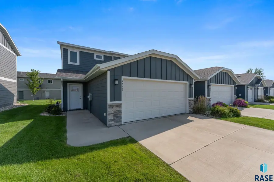 9201 W Gert St, Sioux Falls, SD 57106 - #2